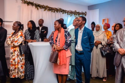 Agrandir l'image 15 sur 85, fenêtre modale