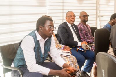 Agrandir l'image 3 sur 17, fenêtre modale